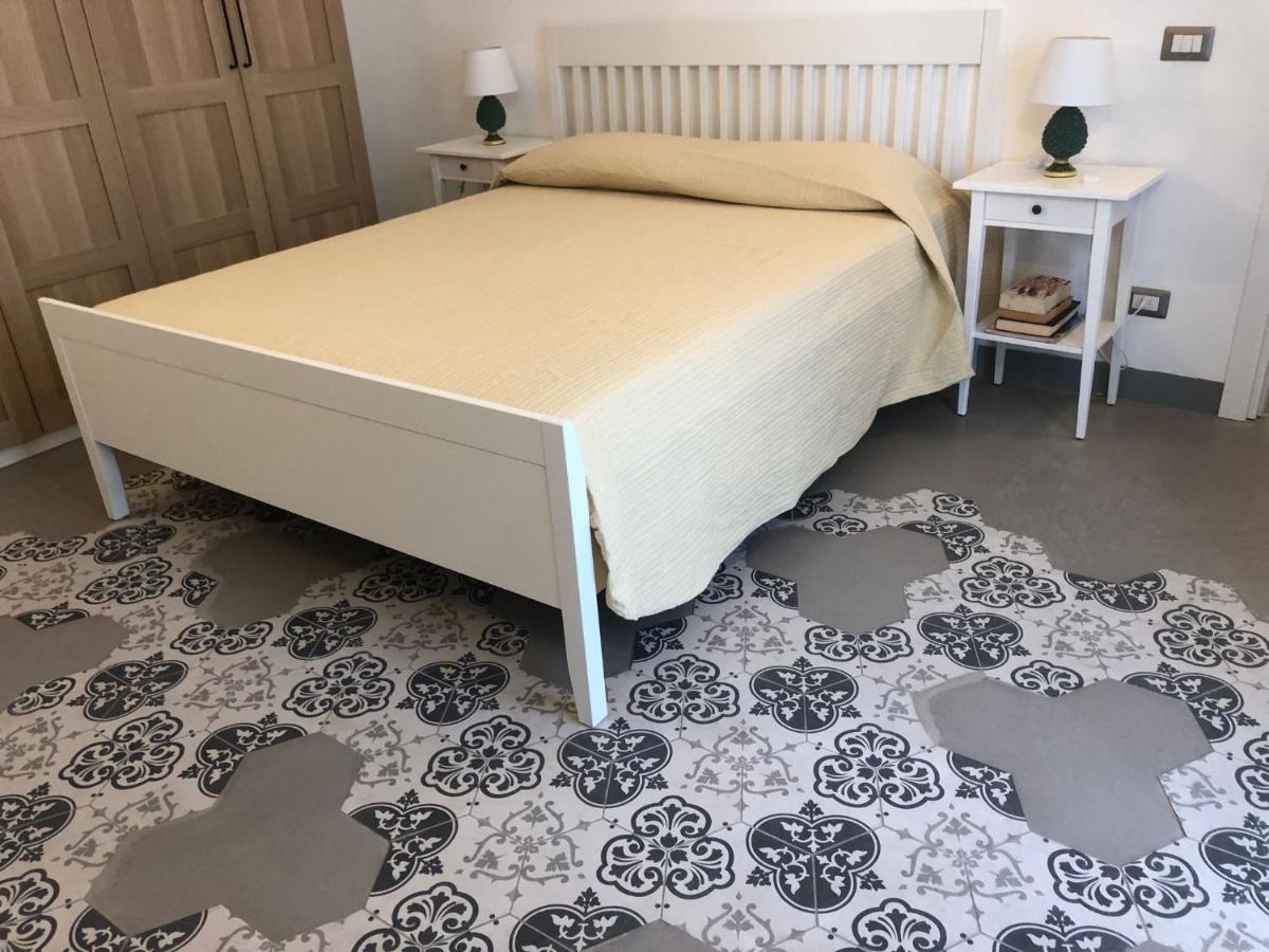 City Center Apartment Da Felu Palermo Esterno foto