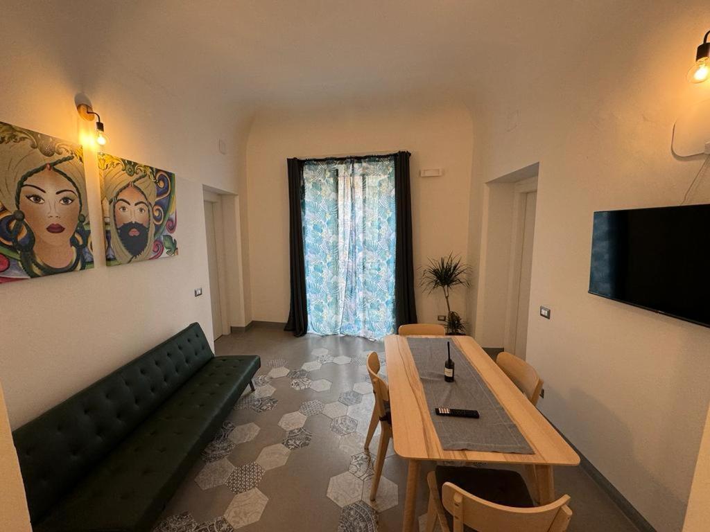 City Center Apartment Da Felu Palermo Esterno foto